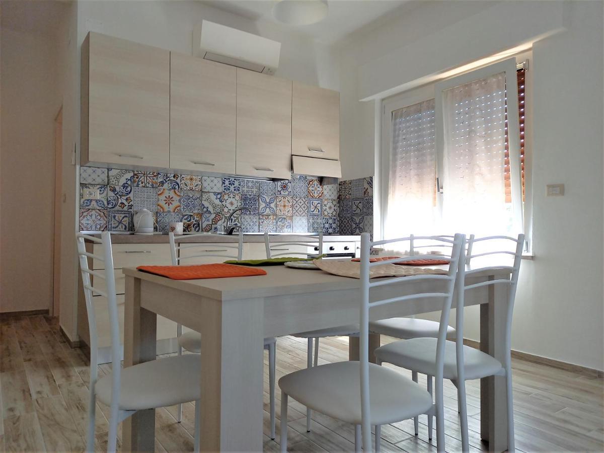 Villa Rosa Di Martinsicuro B&B La Vela المظهر الخارجي الصورة