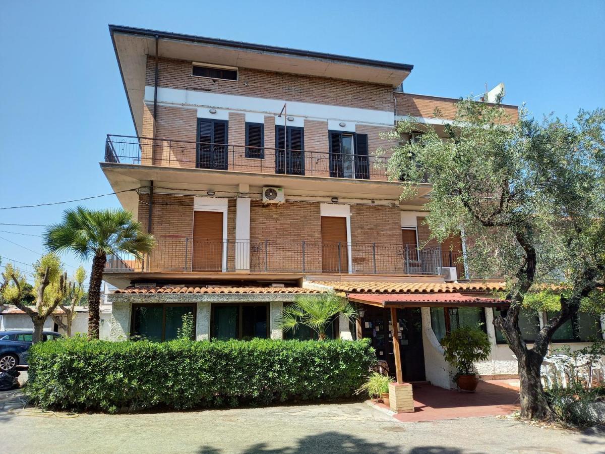 Villa Rosa Di Martinsicuro B&B La Vela المظهر الخارجي الصورة