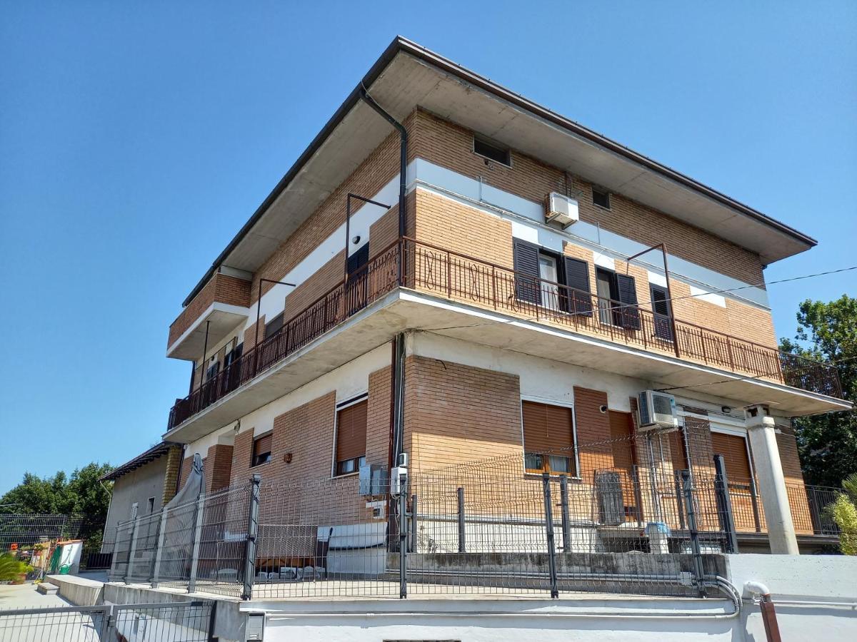 Villa Rosa Di Martinsicuro B&B La Vela المظهر الخارجي الصورة
