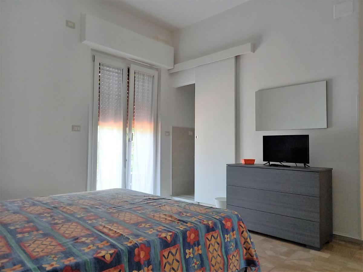 Villa Rosa Di Martinsicuro B&B La Vela المظهر الخارجي الصورة