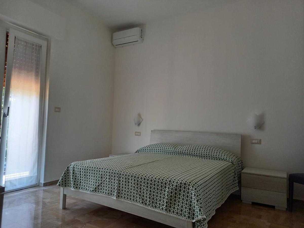Villa Rosa Di Martinsicuro B&B La Vela المظهر الخارجي الصورة